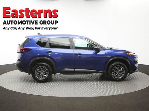 Used 2023 Nissan Rogue S AWD/4WD image 45