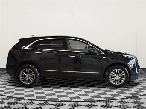 Used 2021 Cadillac XT5 Premium Luxury image 2