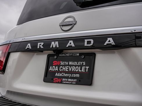 Used 2024 Nissan Armada Platinum w/ Captain's Chairs Package image 10