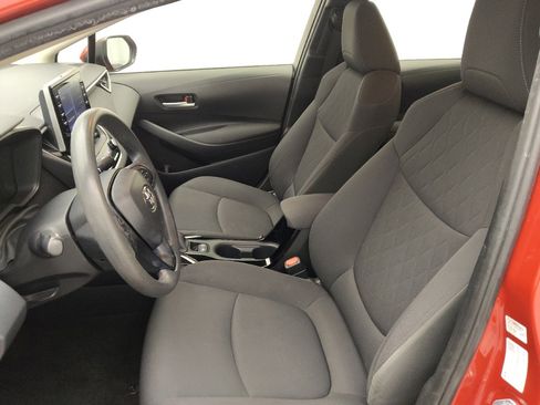 Used 2021 Toyota Corolla LE FWD image 17