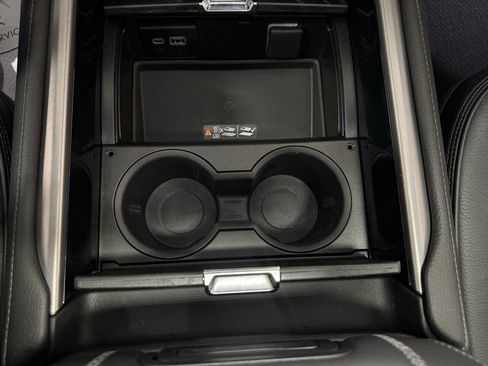 Used 2023 GMC Yukon Denali w/ Denali Reserve Package image 25