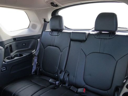 New 2026 Honda Pilot Touring image 21