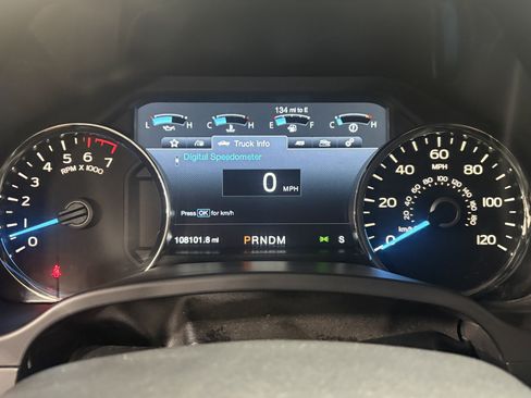 Used 2018 Ford F150 Lariat w/ Equipment Group 502A Luxury RWD image 22