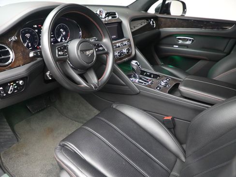 Certified 2021 Bentley Bentayga image 19