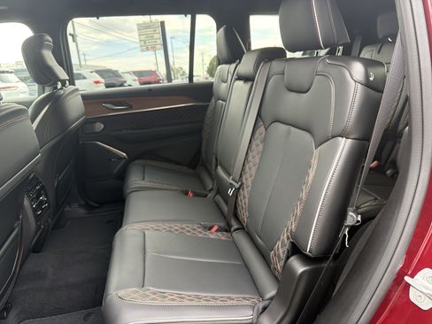 Used 2026 Jeep Grand Cherokee L Summit w/ Advanced Protech Group IV AWD/4WD image 15