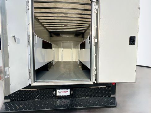 Used 2022 Chevrolet Express 3500 w/ Power Convenience Package image 31