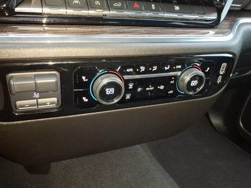Used 2024 Chevrolet Silverado 1500 RST w/ Protection Package AWD/4WD image 34