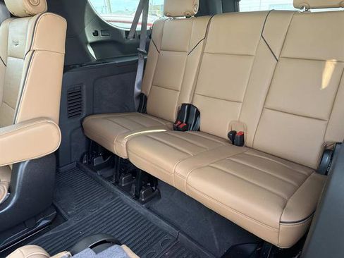 Used 2025 Cadillac Escalade ESV Premium Luxury w/ Touring Package image 15