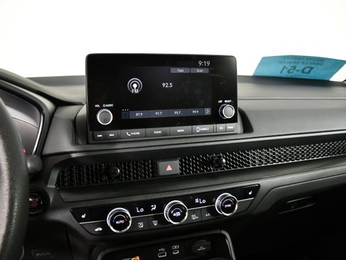 Certified 2025 Honda CR-V EX image 25