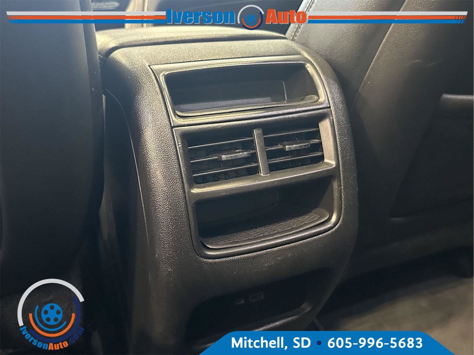 Used 2020 Cadillac XT5 Premium Luxury AWD/4WD image 29