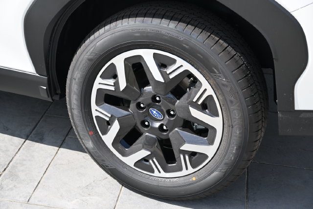 New 2026 Subaru Forester Premium AWD/4WD image 12
