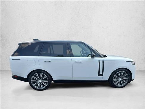 Used 2023 Land Rover Range Rover SE AWD/4WD image 4