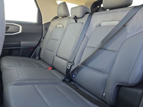 Used 2025 Ford Bronco Sport Badlands image 14