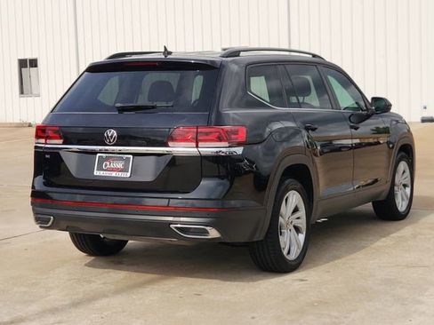 Used 2021 Volkswagen Atlas SE w/ Panoramic Sunroof Package FWD image 5