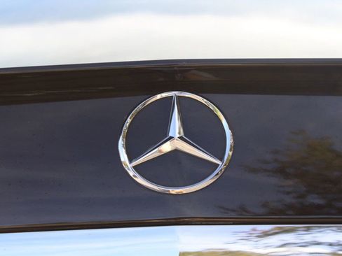 Used 2014 Mercedes-Benz E 350 Sedan image 32