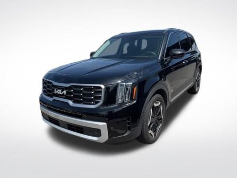 Used 2025 Kia Telluride S image 2