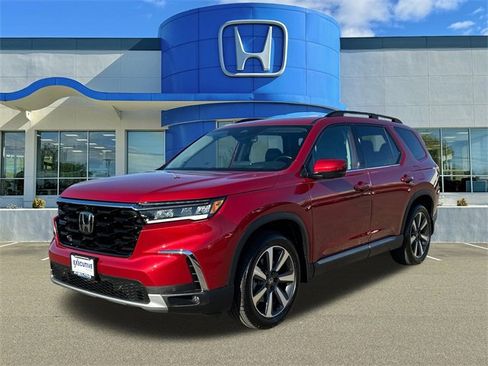 Used 2025 Honda Pilot Elite image 5