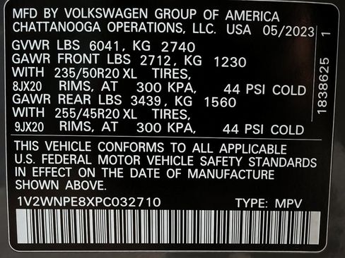 Used 2023 Volkswagen ID.4 Pro S AWD/4WD image 12