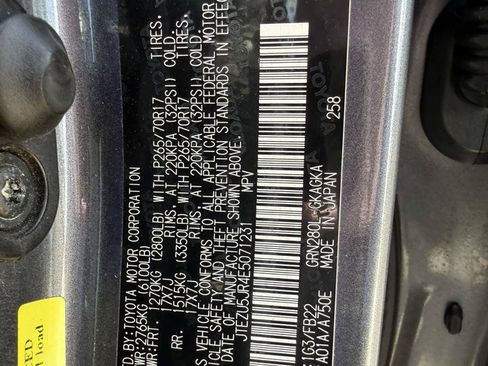 Used 2014 Toyota 4Runner SR5 RWD image 45