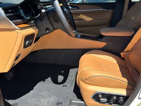 Used 2024 Jeep Grand Cherokee L Summit image 10