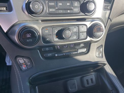 Used 2019 Chevrolet Tahoe Premier w/ RST 6.2L Performance Edition image 32