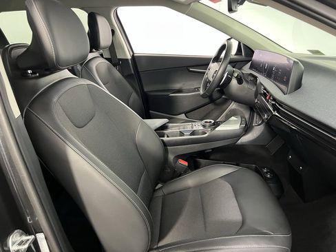 Used 2024 Kia EV6 Light image 33