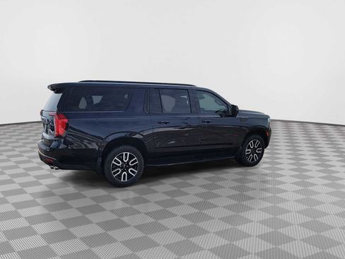 Used 2022 GMC Yukon XL AT4 w/ Max Trailering Package AWD/4WD image 8