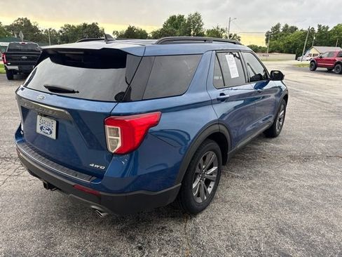 Used 2022 Ford Explorer XLT w/ Equipment Group 202A AWD/4WD image 5