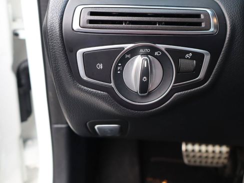Used 2019 Mercedes-Benz C 300 Sedan w/ AMG Line image 27