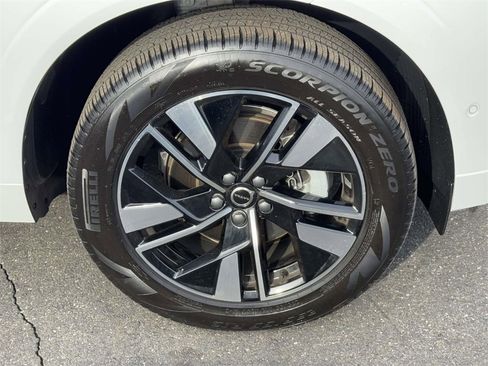 Certified 2026 Volvo XC60 B5 Plus w/ Protection Package Premier image 6