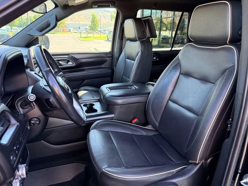 Used 2021 GMC Yukon SLT w/ Rear Media and Nav Package AWD/4WD image 20