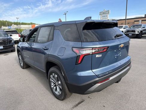 New 2026 Chevrolet Equinox LT w/ LPO, Floor Liner Package AWD/4WD image 8