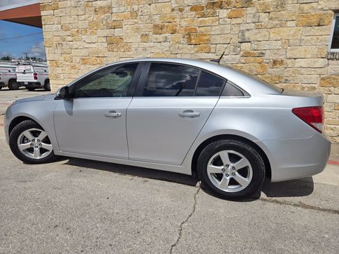 Used 2014 Chevrolet Cruze LT FWD image 3