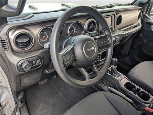 Used 2020 Jeep Wrangler Unlimited Sport AWD/4WD image 10