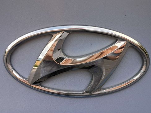 Used 2012 Hyundai Accent GLS image 42