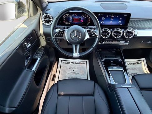 Used 2024 Mercedes-Benz GLB 250 image 16
