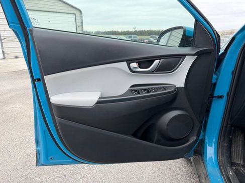 Used 2022 Hyundai Kona SEL w/ Convenience Package image 13