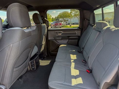 Used 2022 RAM 1500 Big Horn AWD/4WD image 17