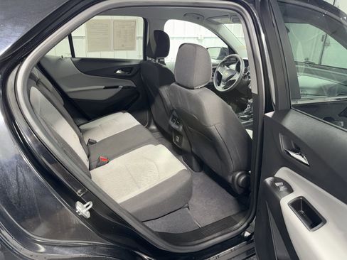 Used 2022 Chevrolet Equinox LT FWD image 12