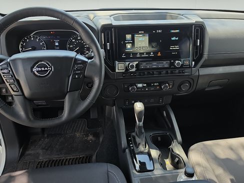 Used 2026 Nissan Frontier SV w/ All-Weather Content Package RWD image 22