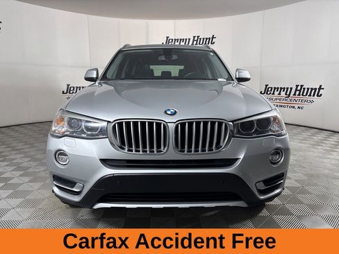 Used 2017 BMW X3 xDrive28i image 4