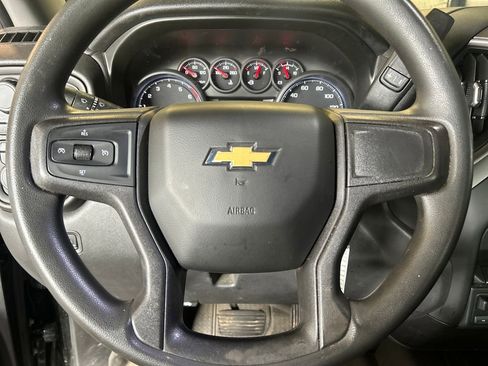 Used 2020 Chevrolet Silverado 1500 Custom w/ Custom Value Package image 18
