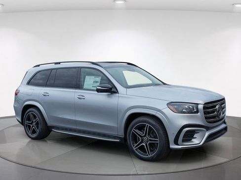 New 2026 Mercedes-Benz GLS 450 4MATIC image 9