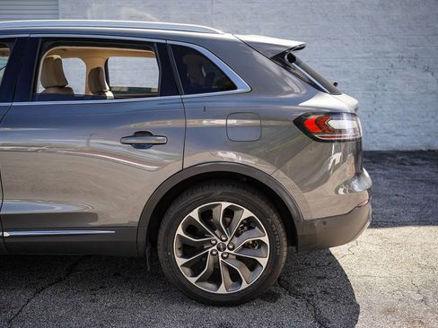 Used 2023 Lincoln Nautilus Reserve w/ Equipment Group 201A image 12