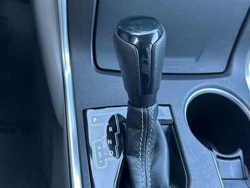 Used 2015 Toyota Camry LE image 23