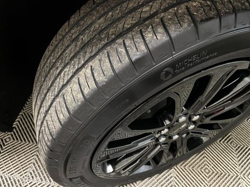 Certified 2023 GMC Acadia SLE w/ Driver Convenience Package image 50