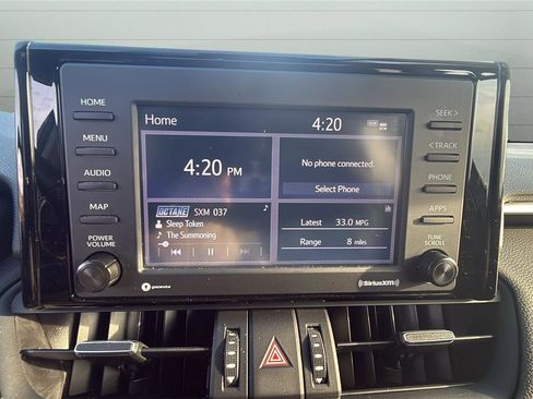 Used 2021 Toyota RAV4 XLE Premium image 19