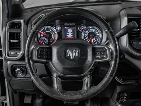 Used 2022 RAM 2500 Tradesman w/ Chrome Appearance Group image 16