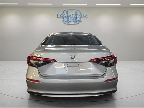 Used 2023 Honda Civic EX image 4