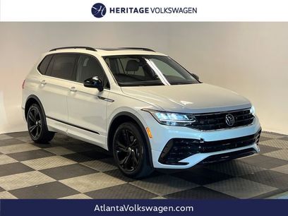 Used 2023 Volkswagen Tiguan SE R-Line